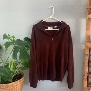 Mens/womens sweater in burgundy
